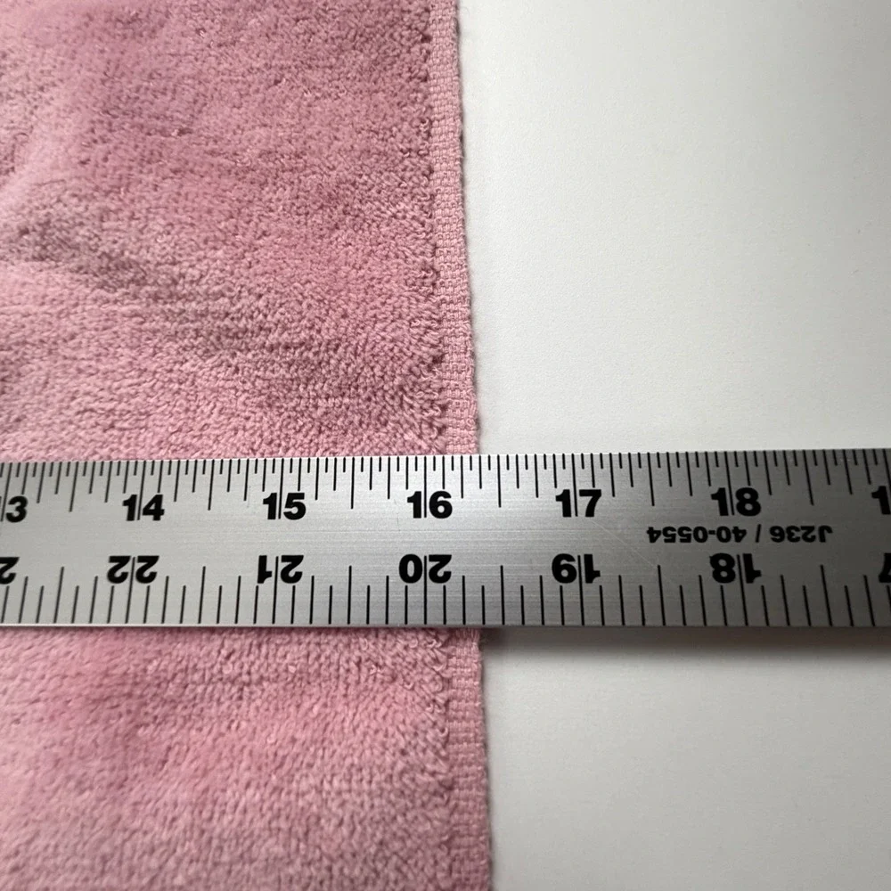 Vintage Avanti Pink Hand Towel Lace Rose Trim Cottagecore Bathroom Decor